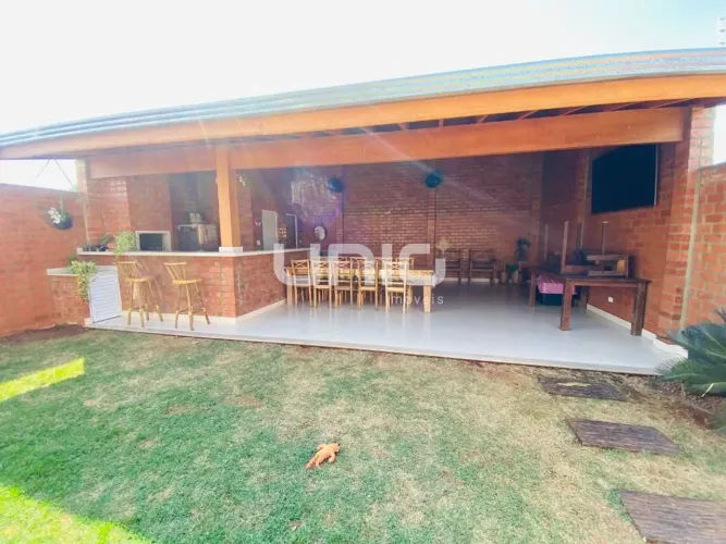 Casa com 3 dormitórios à venda, 160 m² por R$ 780.000,00 - Santa Terezinha - Piracicaba/SP