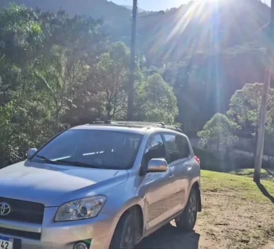 Toyota RAV4 2.0 4X4 16V Aut. 2010