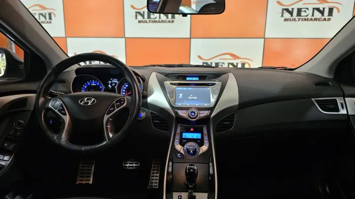 Hyundai Elantra GLS 2.0 16V Flex Aut. 2014