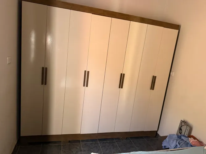 Guarda roupa 8 portas 4 gavetas
