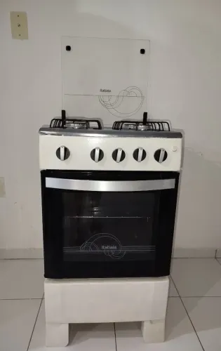 Fogão Usado em Excelente Estado - Qualidade e Economia! ?
