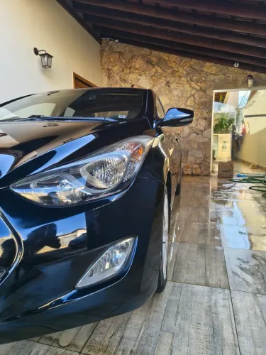 Hyundai Elantra GLS 1.8 16V Aut. 2012
