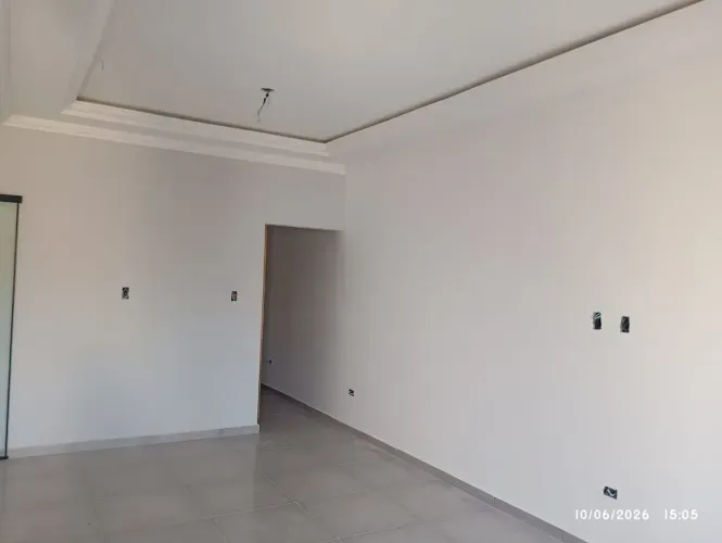 Casa Nova à Venda Pronta para Morar!