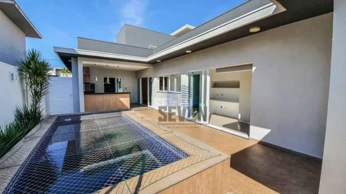 Casa com 3 Suítes no Condomínio Tivoli II Bauru  Piscina Aquecida e Espaço Gourmet