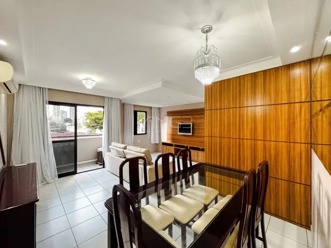 Apartamento à Venda no Cambuí em Campinas com 2 Quartos, Suíte e Semi Mobiliado