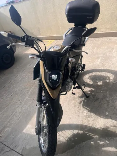 Yamaha XTZ Crosser Z ABS 2024 Marrom - Apenas 1.500km - Único Dono (Estado de Zero!)