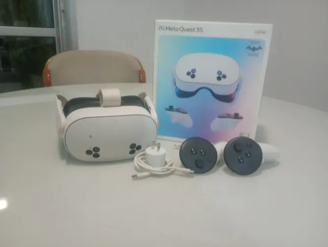 Meta quest 3s - 128GB -2 meses de uso