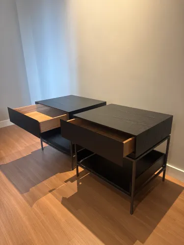 Mesa de cabeceira