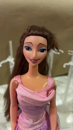 Boneca Mégara do Hércules antiga 
