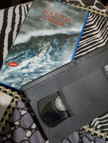 Mar em fúria VHS original faço Olx pay 