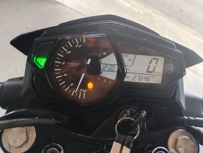 YAMAHA MT 03 