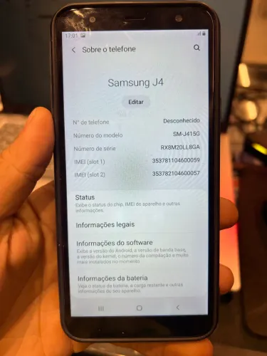 Celular J4+