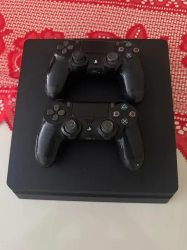 PlayStation 4 Slim  - R$ 1.600