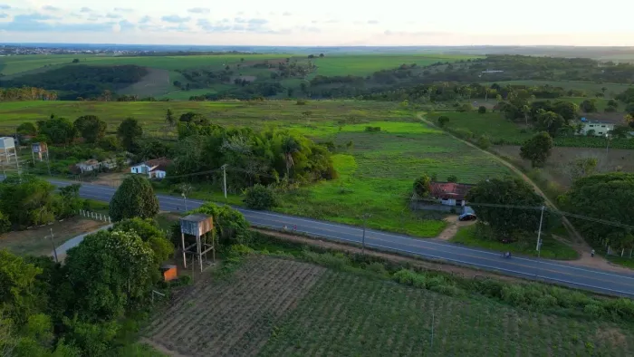 Granja com 21 hectares às margem da PB 036