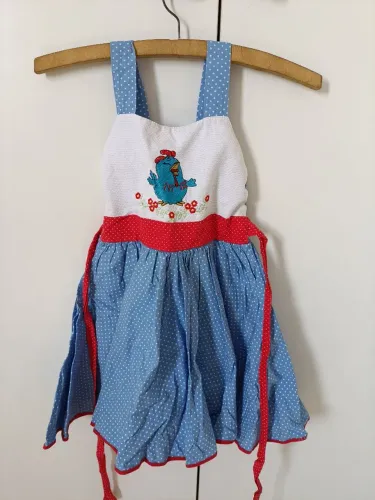 Vestido galinha pintadinha