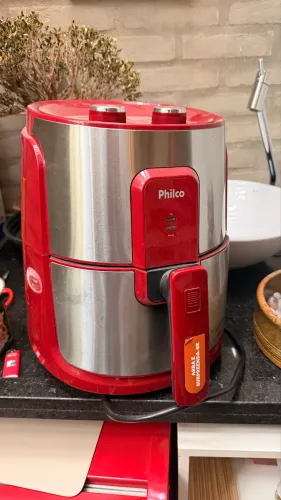 VENDO AIRFRYER PHILCO MOTOVO MUDANÇA