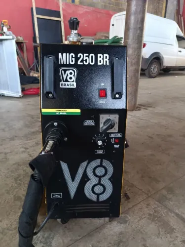 máquina de solda TIG e MIG