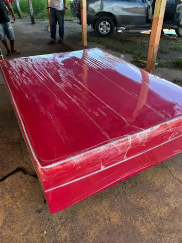 Cama box casal de espuma bem macia