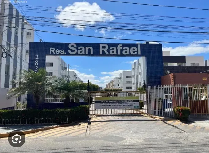 Procuro menina para dividir apartamento