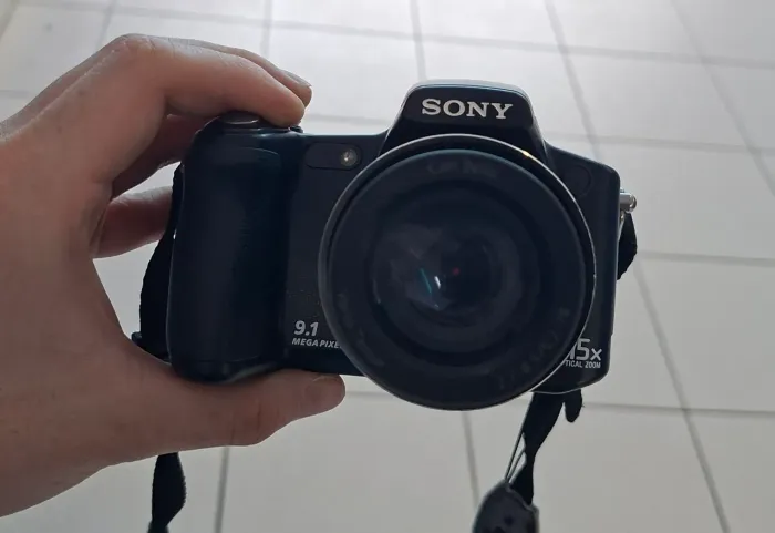 Sony Cyber-shot DSC-H50 9.1MP Super Zoom 15x Completa c/ Bateria Original