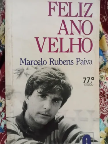 Livro Paradidatico FELIZ ANO VELHO MARCELO RUBENS PAIVA 77  EDIÇÃO 