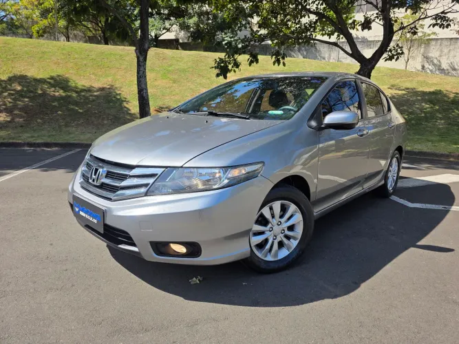 Honda City Sedan LX 1.5 Flex 16V 4P Mec. 2013
