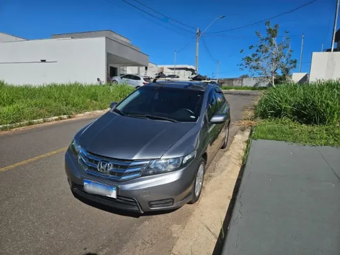 Honda City Sedan LX 1.5 Flex 16V 4P Aut. 2013