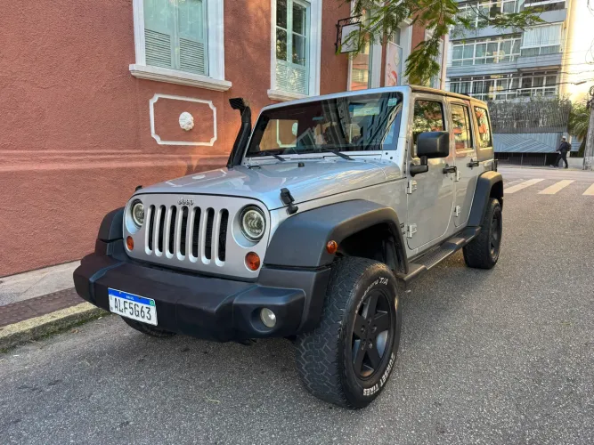 Jeep Wrangler Unlimited Sport 3.6 V6 284cv 4P 2012