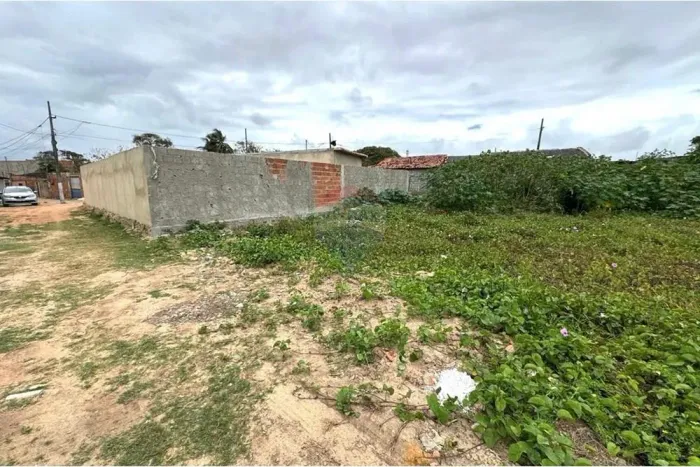OPORTUNIDADE IMPERDÍVEL À VENDA TERRENO PERTO DA PRAIA NO ROBALO!