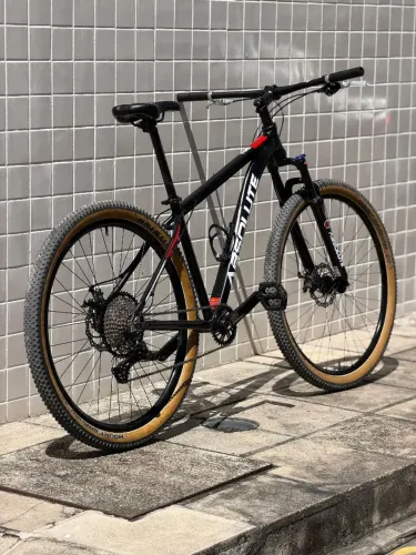 Bicicleta absolute aro 29 nova