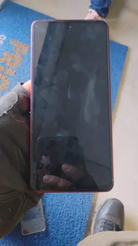 VENDO MOTO G86 COM TELA TRICADA