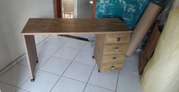 OPORTUNIDADE MESA MUITO BOA