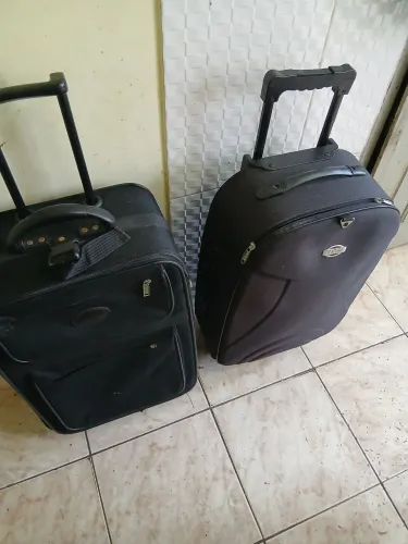 Mala media. 67 cima pra baixo e 38 de largura