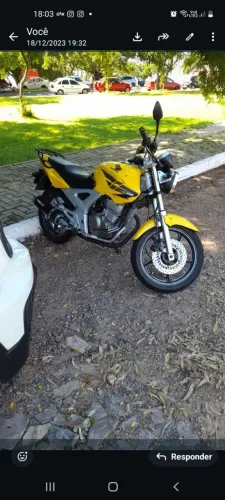 Moto diferenciada. Raro estado de conservação.