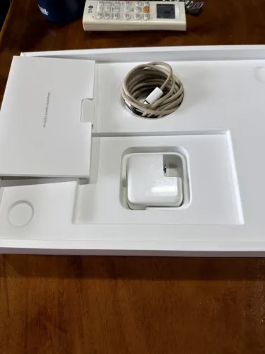 MACBOOK AIR M2 256GB