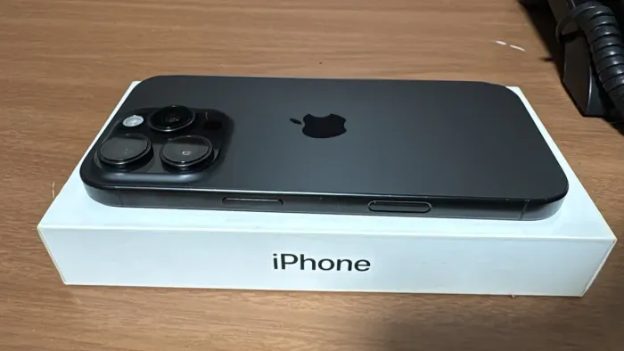 iPhone 16 pro 256 GB impecável