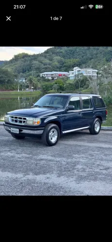 Ford Explorer XLT 4X2 4.0 V6 1995