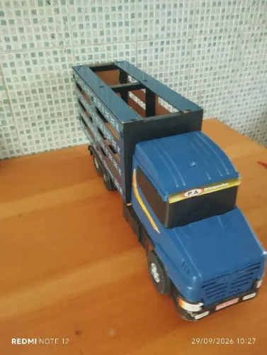 Caminhão Boiadeiro