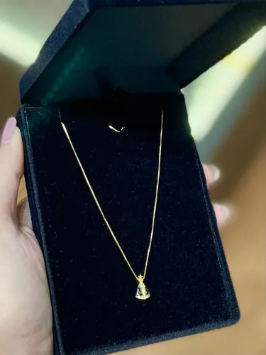 Cordão de ouro feminino com pingente