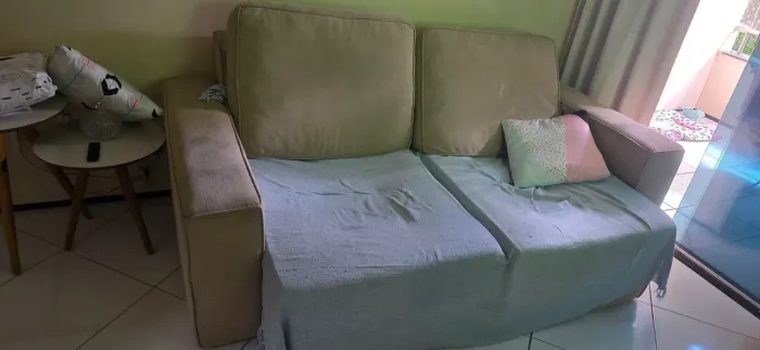 Sofá usado