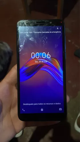Vendendo esse celular bom no precin de favela não uso mas..