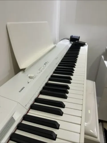 Piano Digital Casio Privia PX160WE