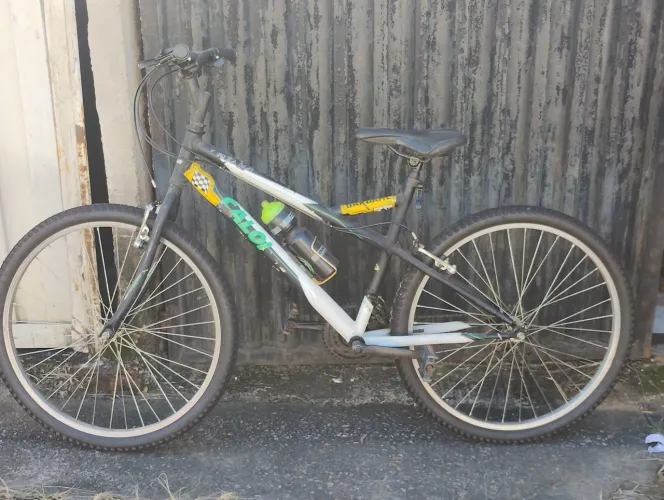 Bicicleta 21 marcha Caloi 