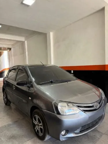 Toyota Etios XS 1.5 Flex 16V 5P Mec. 2014