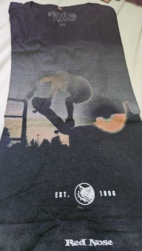 Camiseta red nose