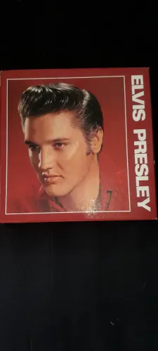 Coletânea de 5 lps do Elvis Presley +4 lps do Elvis Presley.
