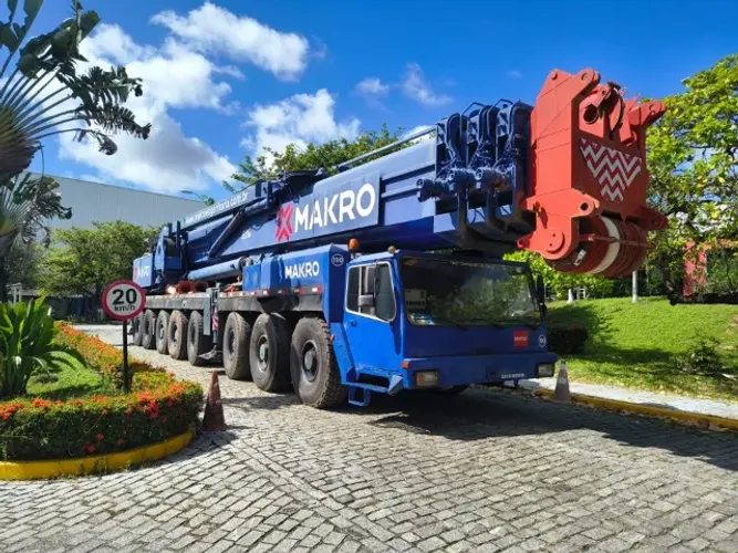 Guindaste Liebherr LTM 1400