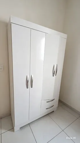 GUARDA-ROUPA BRANCO