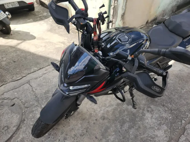 BAJAJ DOMINAR 160 SEMINOVA para sair rápido