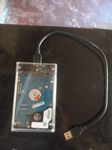 Estou vendendo um HD de 250 GB funciona para computador e para PS2 com vários jogos no hd.